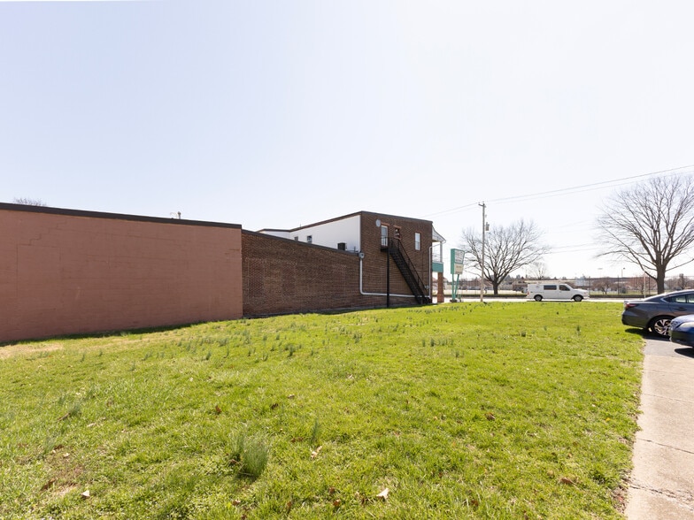 More Photos Of 401-405 Carlisle Ave, York Storefront Retail Residential For Sale