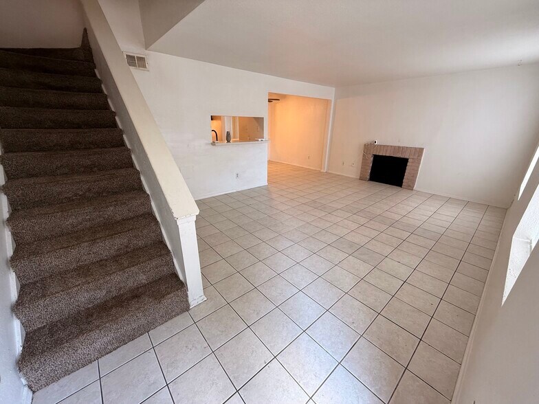 More Photos Of 12606 Ashford Meadow Dr, Houston Multifamily For Sale