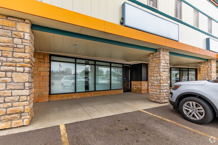 More Photos Of 1112-1320 NW 7th St, Rochester Unknown For Sale