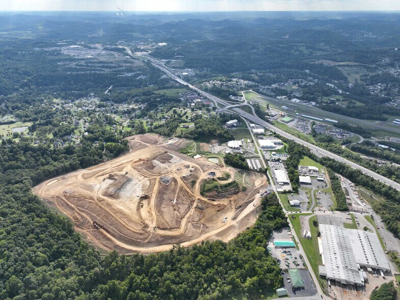 More Photos Of 2031 Pleasant Valley Rd, Fairmont Medical For Lease