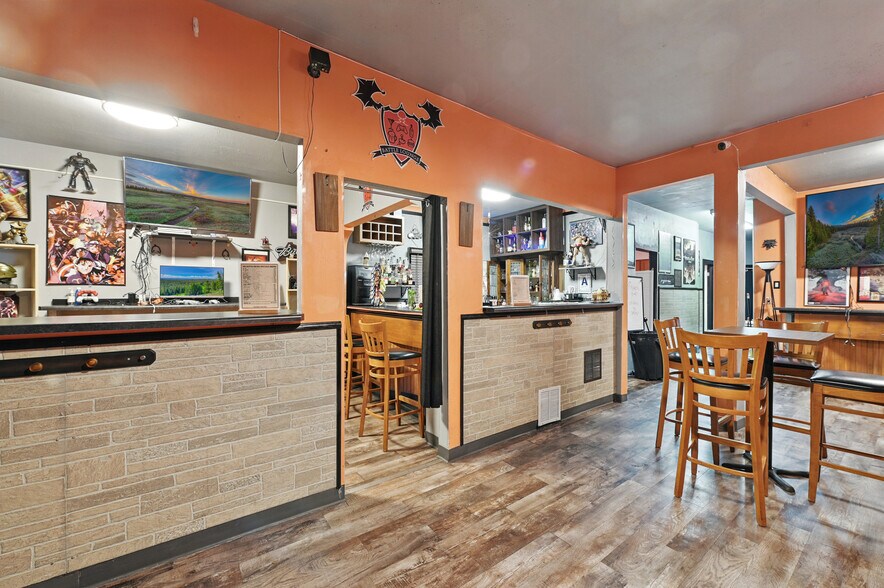 More Photos Of 5431 W Lisbon Ave, Milwaukee General Retail For Sale