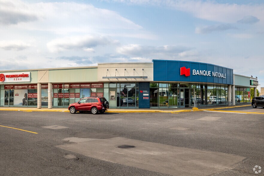 More Photos Of 8200-8230 Boul Taschereau, Brossard Storefront For Lease
