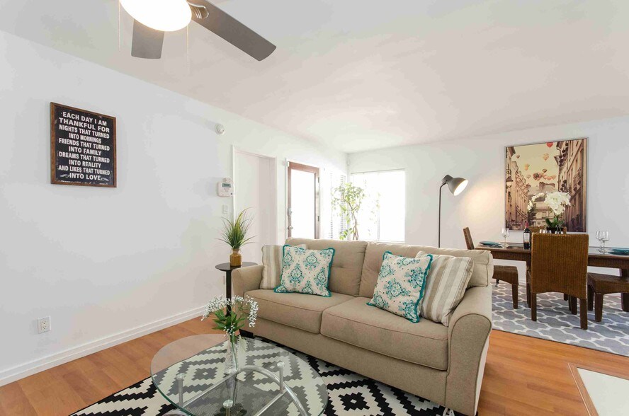 More Photos Of 1530 N Formosa Ave, Los Angeles Apartments For Sale