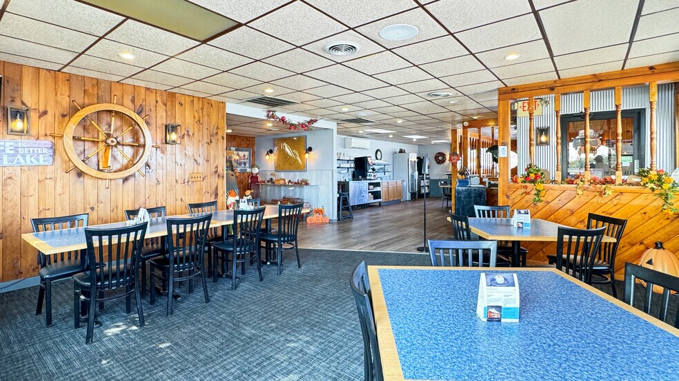 More Photos Of 2403 Sunnyside Dr, Cadillac Restaurant For Sale