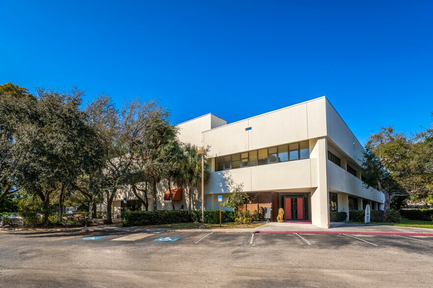 Primary Photo Of 4431 Embarcadero Dr, West Palm Beach Office For Sale