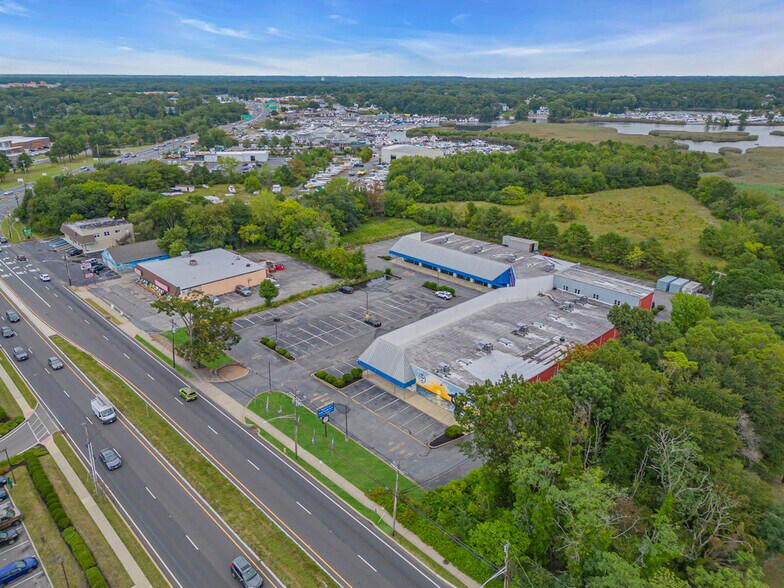 More Photos Of 781 Brick Blvd, Brick General Retail For Lease