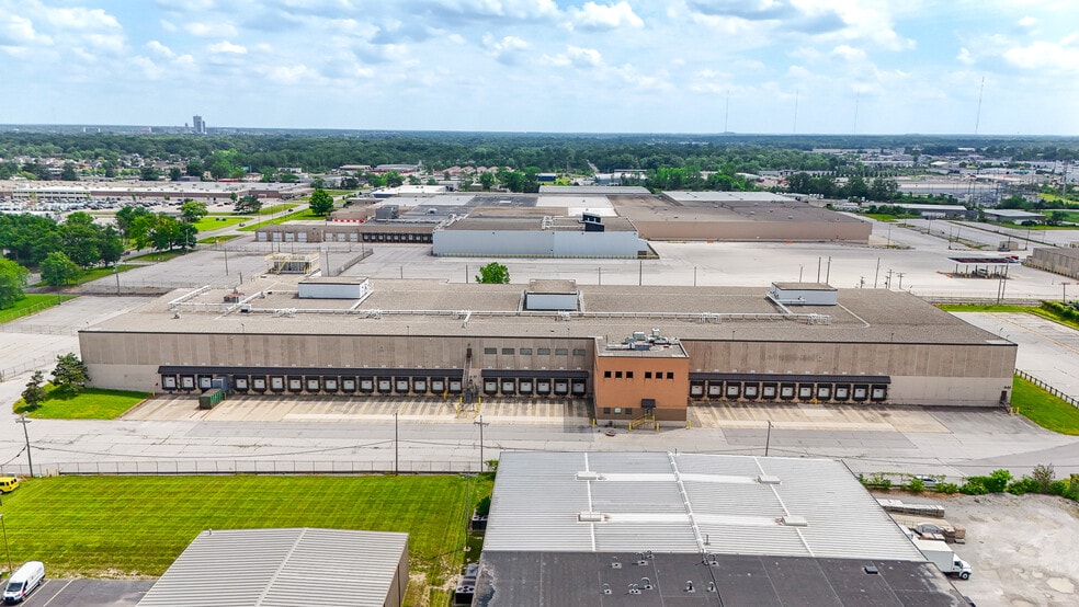 More Photos Of 4815 Executive Blvd, Fort Wayne Unknown For Lease