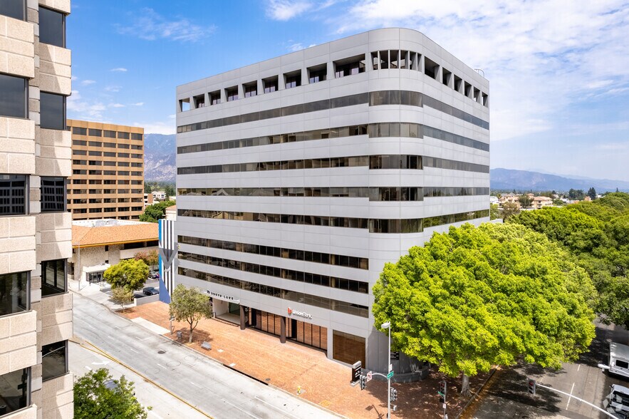 More Photos Of 70 S Lake Ave, Pasadena Office For Lease