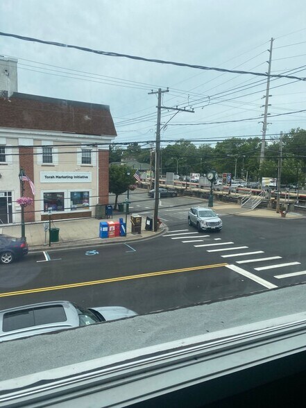 More Photos Of 136-140 Cedarhurst Ave, Cedarhurst Storefront Retail Residential For Lease