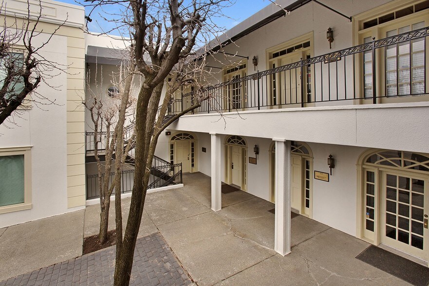 More Photos Of 1114 17th Ave S, Nashville Office For Lease