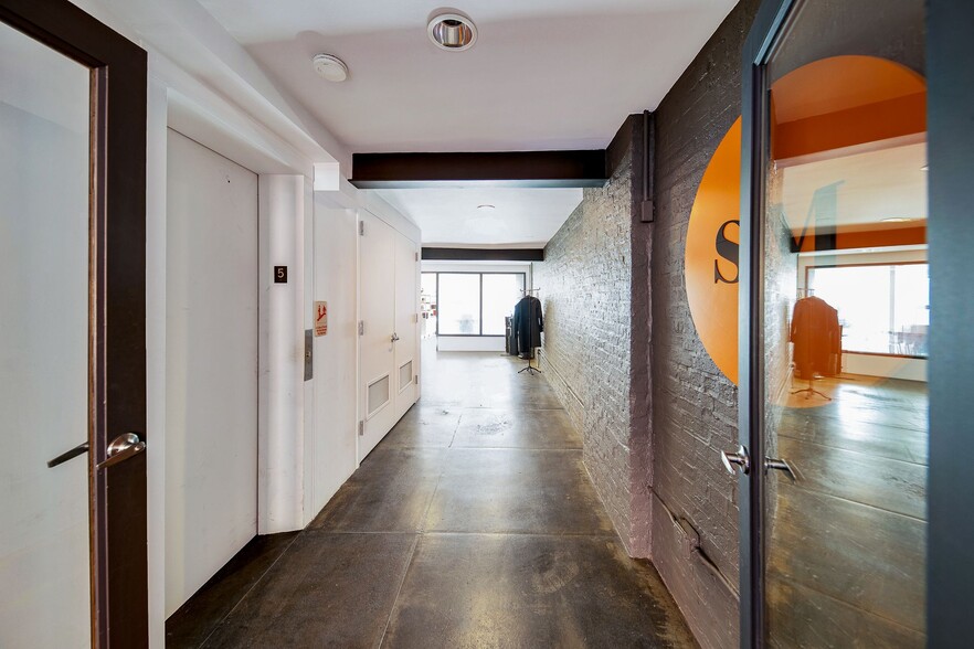 More Photos Of 185 Franklin St, New York Office For Sale