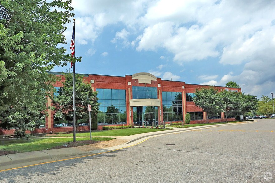More Photos Of 1305 Executive Blvd, Chesapeake Office For Lease