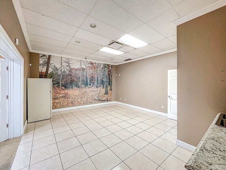 More Photos Of 112 N Mulrennan Rd, Valrico Warehouse For Sale