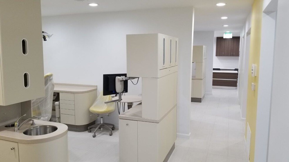 More Photos Of 12022 Inglewood Ave, Hawthorne Medical For Sale
