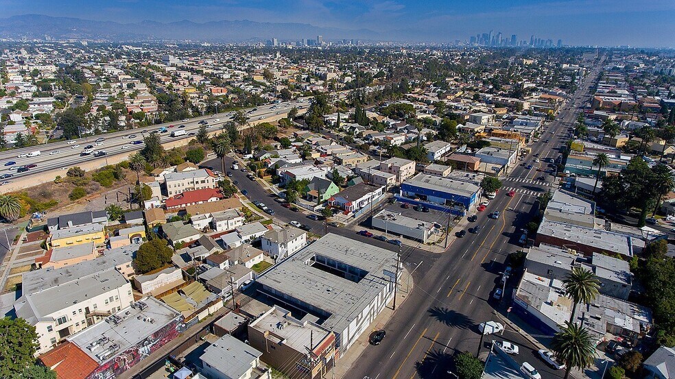 More Photos Of 4905 W Adams Blvd, Los Angeles Apartments For Sale