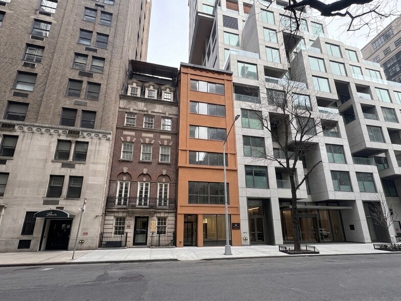 Primary Photo Of 127 E 56th St, New York Office For Lease