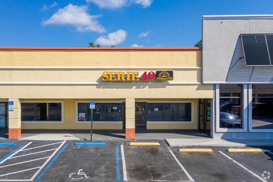 More Photos Of 2501-2573 Old Vineland Rd, Kissimmee Unknown For Lease