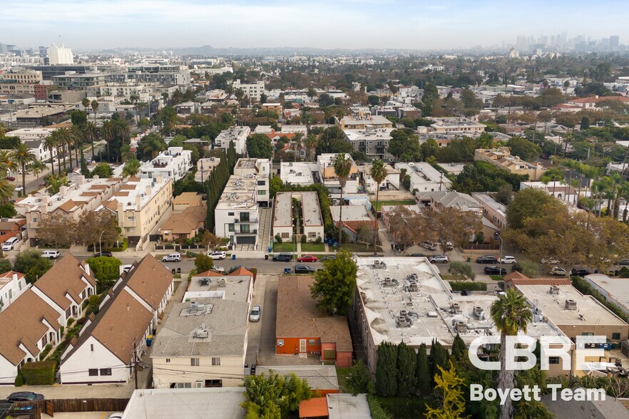 More Photos Of 833 N Poinsettia Pl, Los Angeles Apartments For Sale
