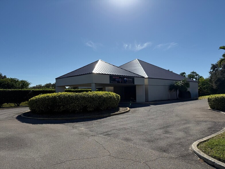 Primary Photo Of 6000 Gulfport Blvd S, Gulfport Office For Lease