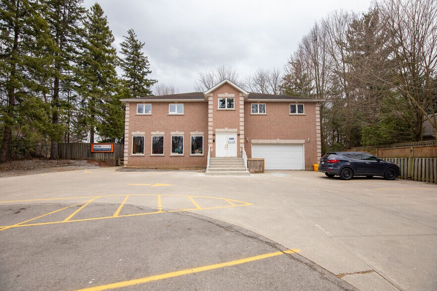 More Photos Of 144 Wilson St E, Ancaster Office For Sale