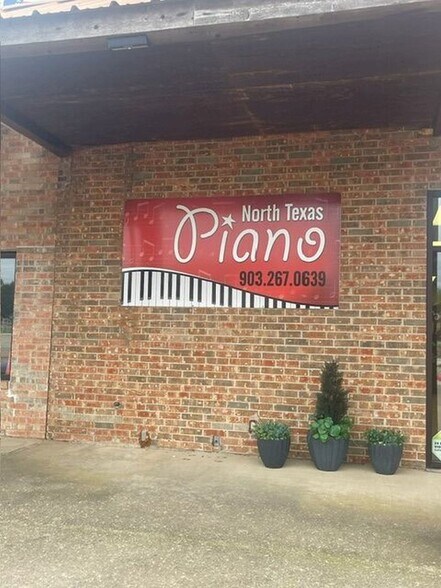 More Photos Of 680 E FM 120, Pottsboro Freestanding For Lease