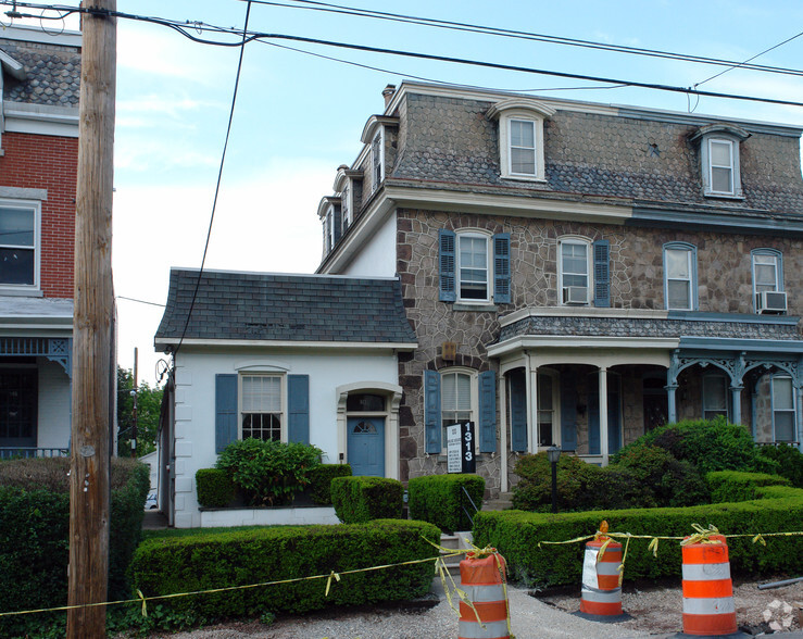 Primary Photo Of 1313 Dekalb St, Norristown Medical For Lease