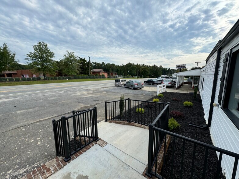More Photos Of 7911 NC Highway 68 N, Stokesdale Storefront Retail Office For Lease