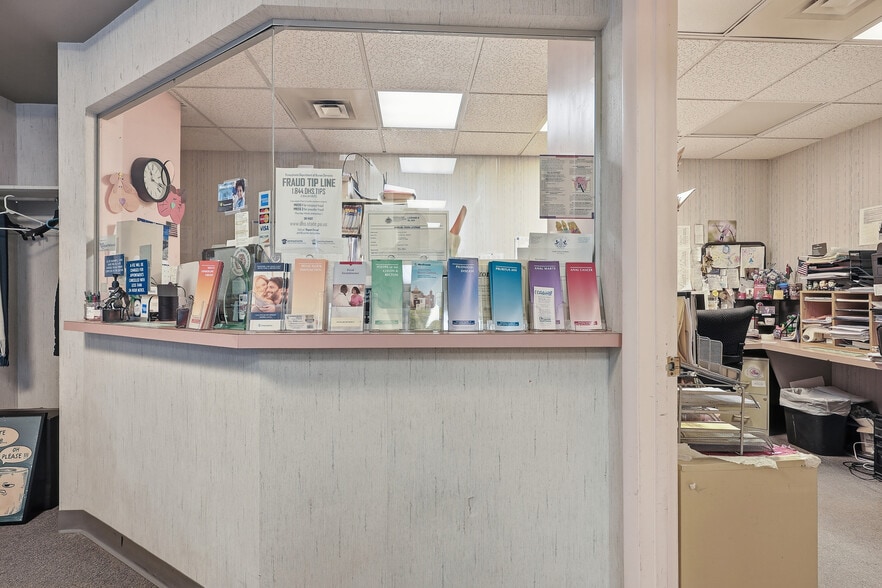 More Photos Of 381 N 9th Ave, Scranton Medical For Sale
