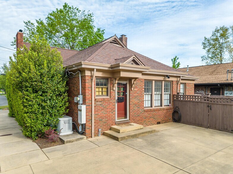 More Photos Of 2120 N Ocoee St, Cleveland Apartments For Sale