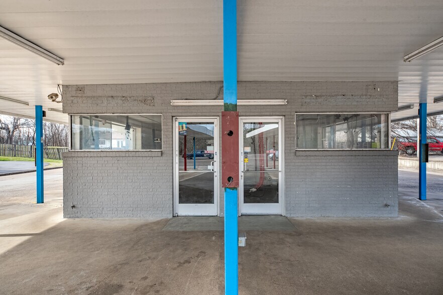 More Photos Of 435 E Main St, Hohenwald Fast Food For Sale