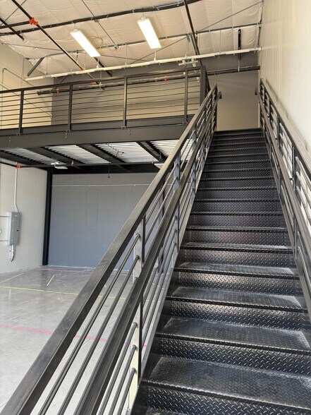 More Photos Of 2100 Double Creek Dr, Round Rock Unknown For Lease