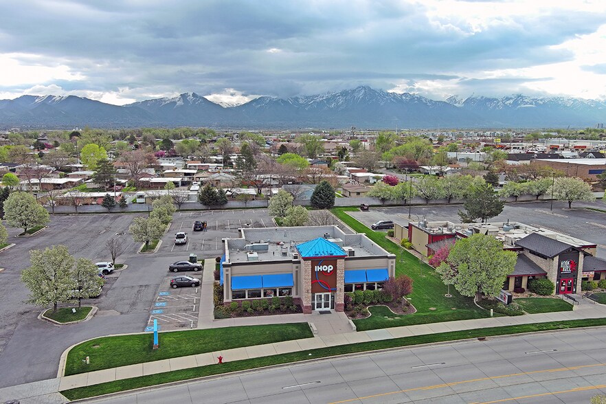 More Photos Of 3383 Decker Lake Dr, Salt Lake City General Retail For Sale