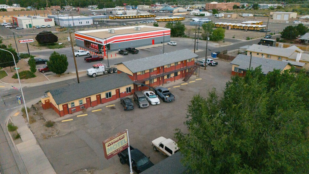 More Photos Of 801 W Broadway Ave, Bloomfield Hotel For Sale