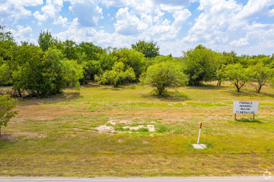 More Photos Of 2700 Shelby Rd, Fort Worth Land For Sale