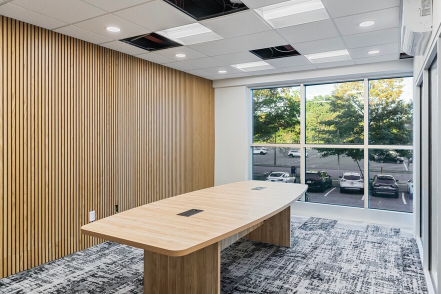 More Photos Of 1051 Franklin Ave, Garden City Office For Sale