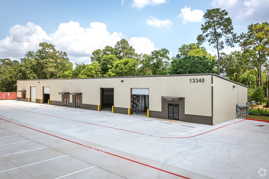 More Photos Of 13310-13380 Telge Rd, Cypress Unknown For Lease