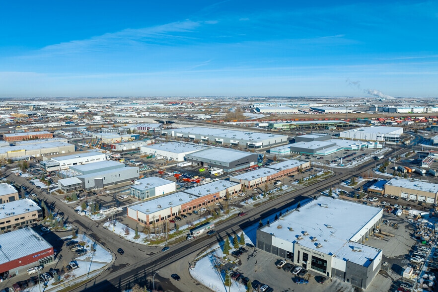More Photos Of 4950 106th Ave SE, Calgary Warehouse For Lease