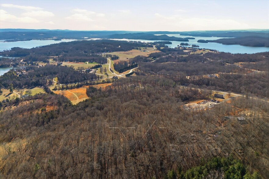 More Photos Of 1522 New Hope Rd, Rockwood Specialty For Sale