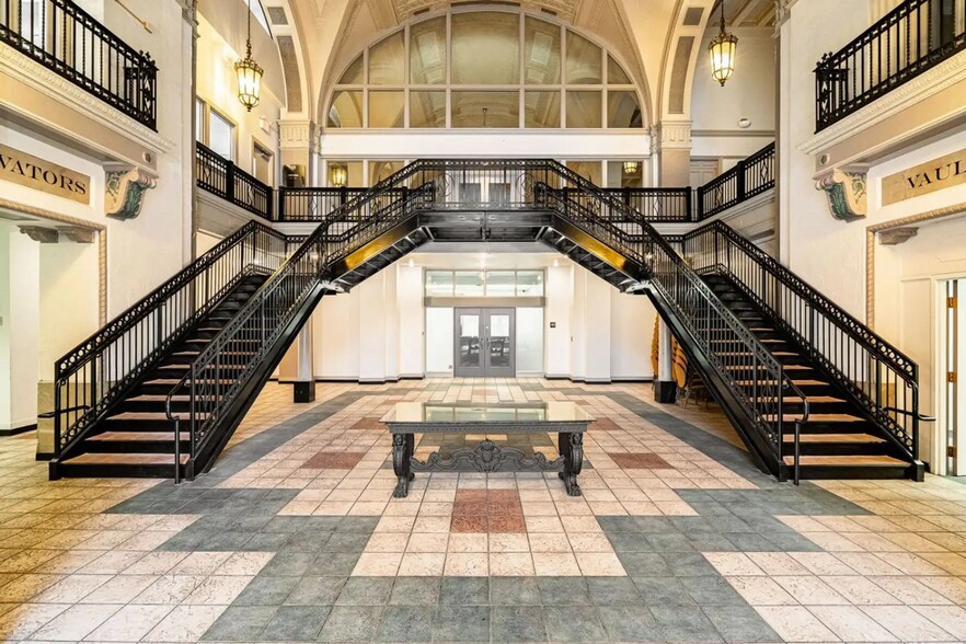 More Photos Of 620 S Third St, Louisville Office Residential For Sale
