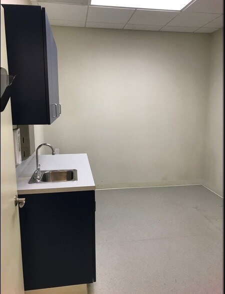 More Photos Of 8601 Lasalle Rd, Towson Medical For Sale