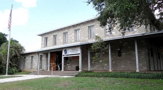 Primary Photo Of 201 S Avenue G, Johnson City Post Office For Lease