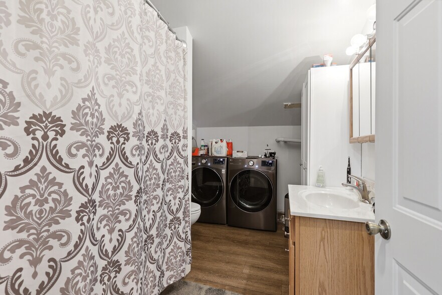 More Photos Of 11700 Sturgis Rd, Summerset Warehouse For Sale