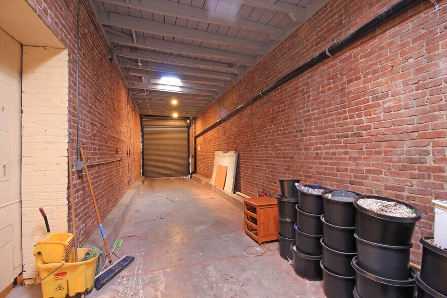 More Photos Of 2521 San Pablo Ave, Oakland Apartments For Sale