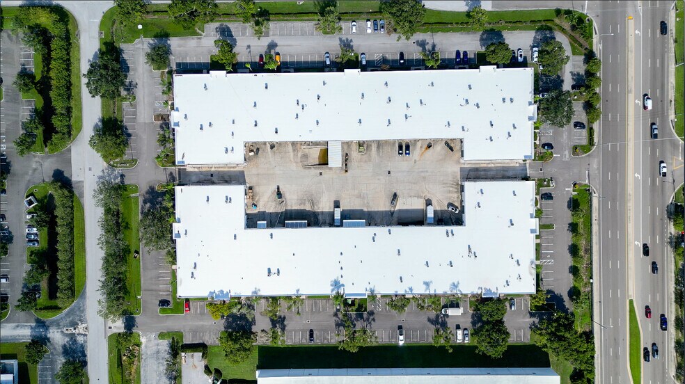 More Photos Of 7201-7243 Bryan Dairy Rd, Largo Unknown For Lease