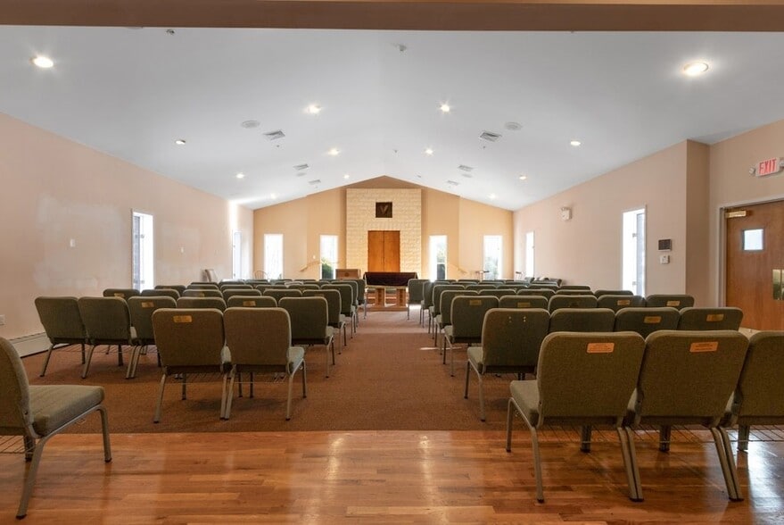 More Photos Of 195 W Clarkstown Rd, New City Religious Facility For Sale