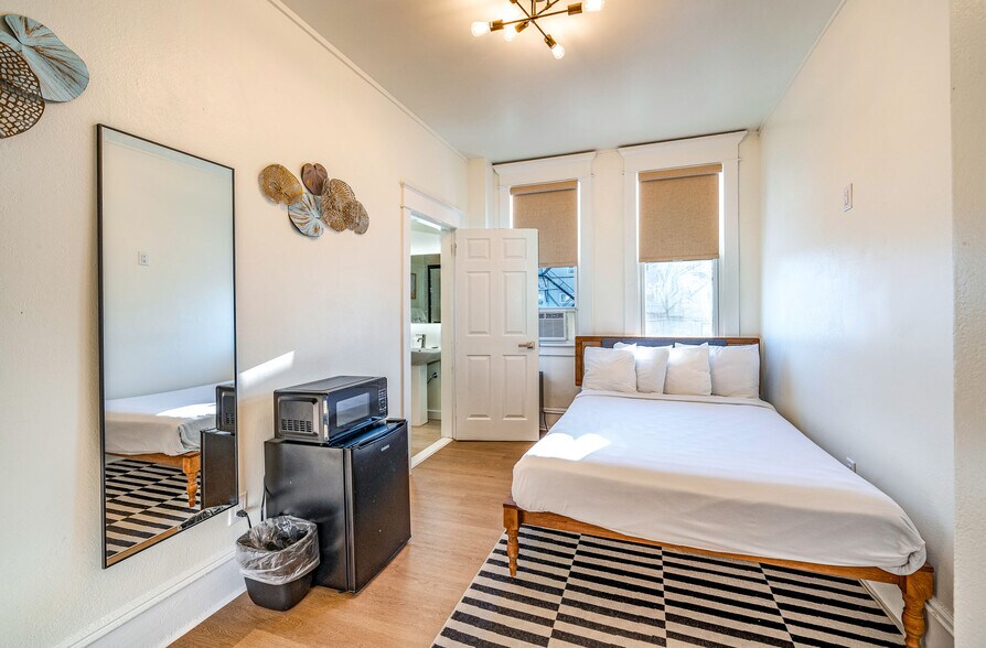 More Photos Of 724 Ocean Ave, Ocean City Hotel For Sale