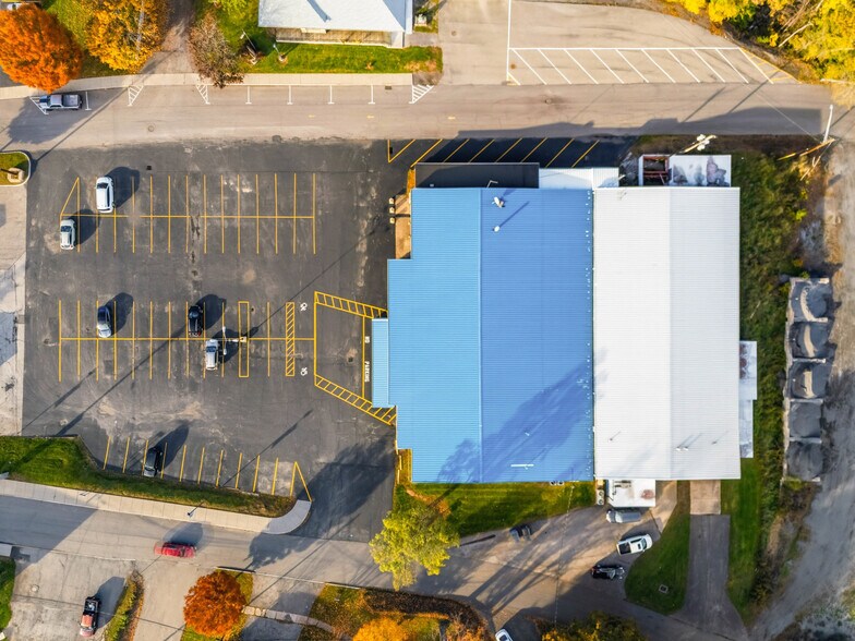 More Photos Of 3 Geddes Street Ext, Holley Supermarket For Sale