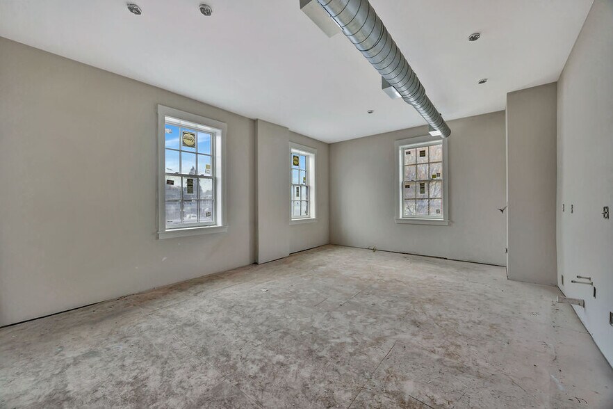 More Photos Of 4000 Colerain Ave, Cincinnati Apartments For Lease