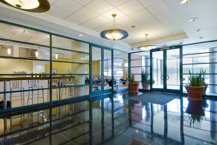 More Photos Of 1485 Bay Shore Blvd, San Francisco Office For Lease