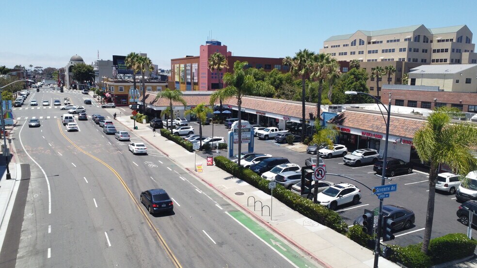 More Photos Of 600-696 University Ave, San Diego Restaurant For Lease